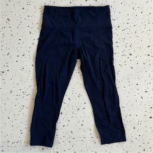 💘 ATHLETA - NAVY BLUE CAPRI LEGGING